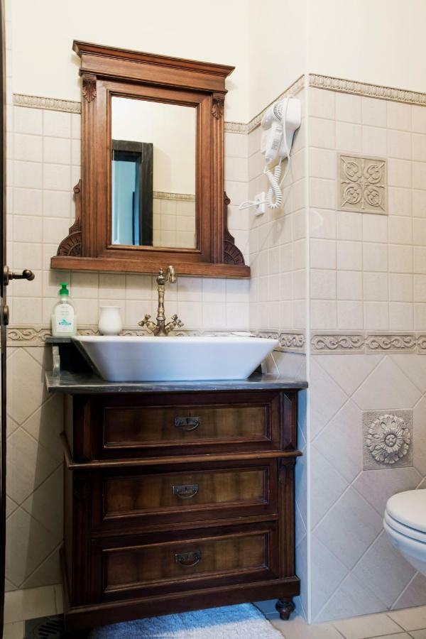 Guesthouse & Apartments Pri Stani Zerovnica Bagian luar foto
