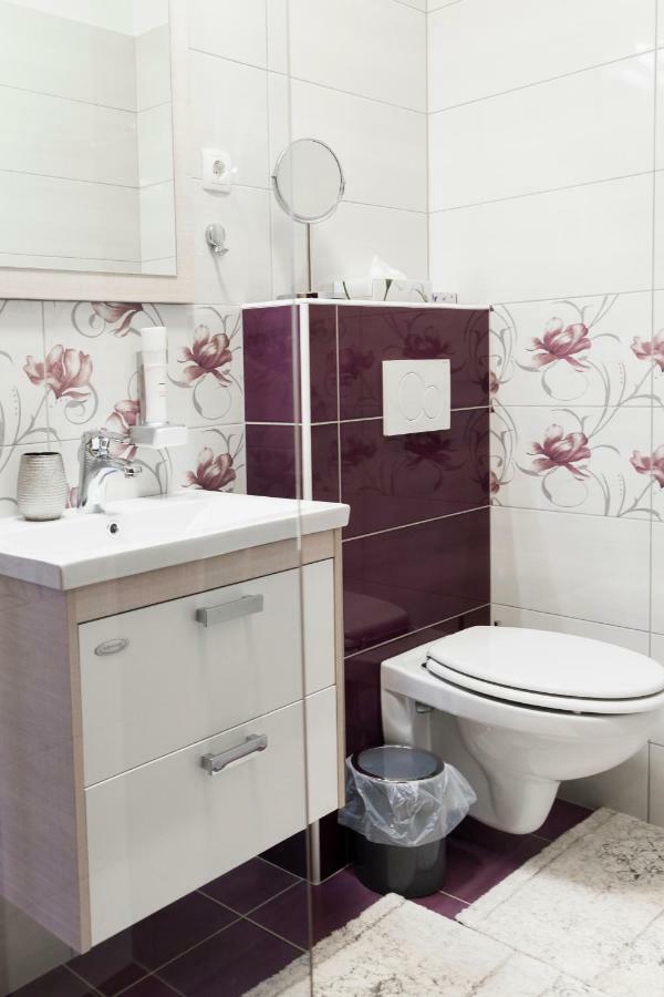 Guesthouse & Apartments Pri Stani Zerovnica Bagian luar foto