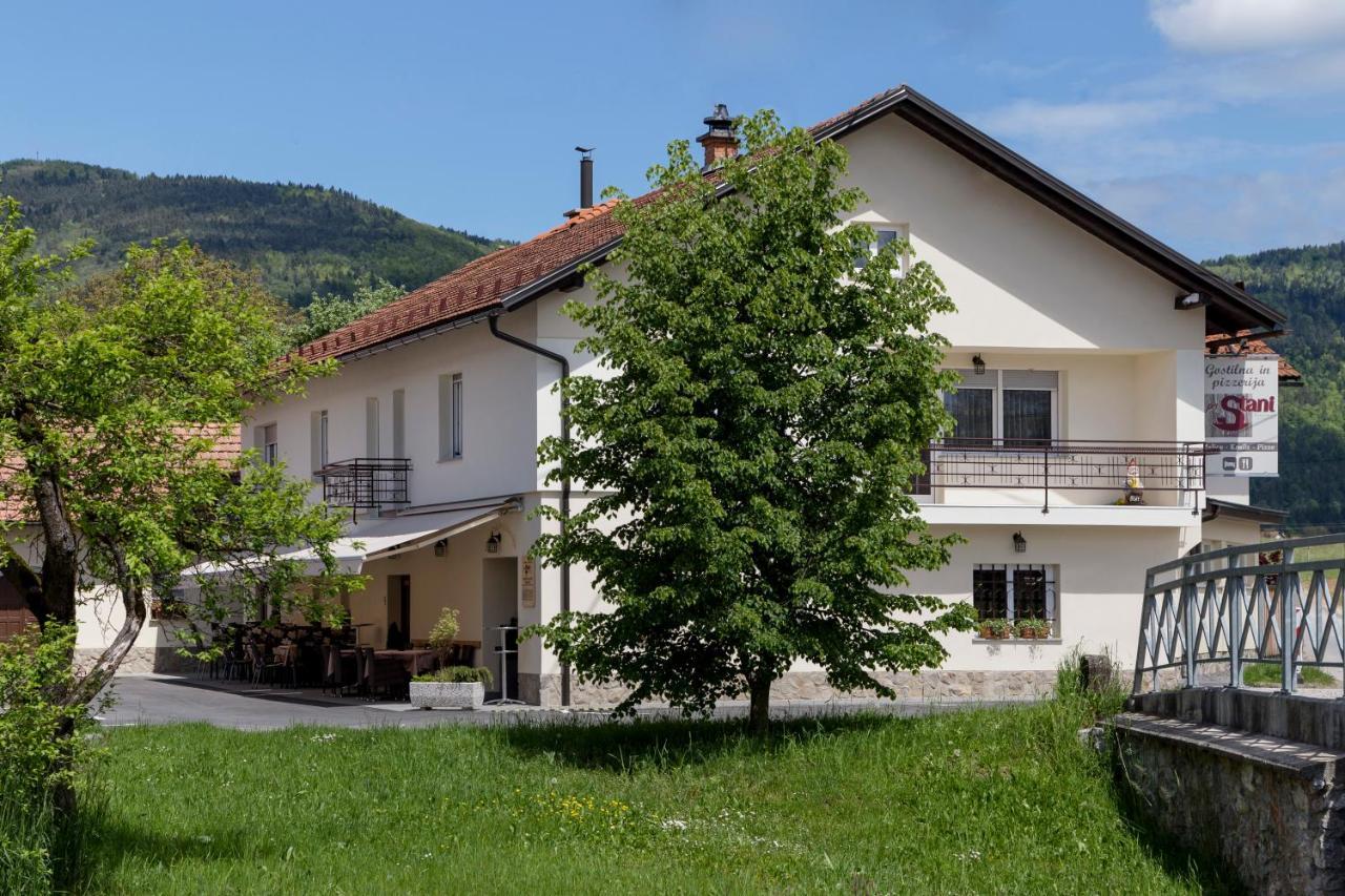 Guesthouse & Apartments Pri Stani Zerovnica Bagian luar foto